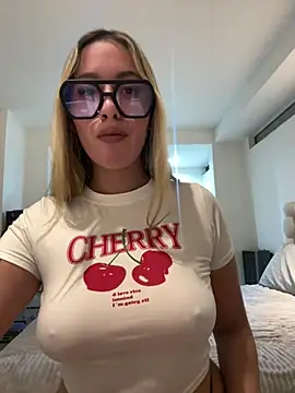 miagarcia250 online show from 04-29-26, 03:00