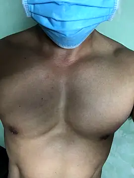 Huynh-duc-huy online show from 12-17-25, 07:57