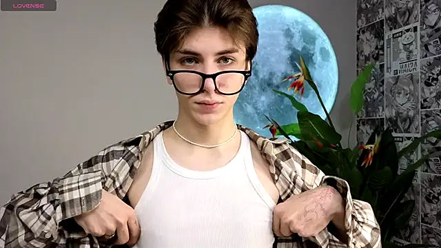 Oliver Starboy online show from 10-03-25, 05:20