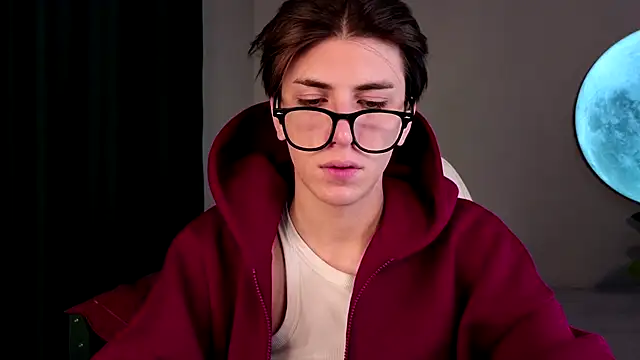 Oliver Starboy online show from 09-26-25, 05:36