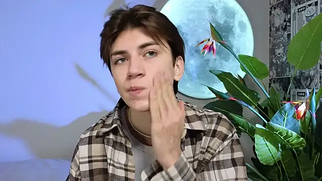 Oliver Starboy online show from 10-07-25, 04:35