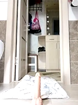 N i k o l a u online show from 04-10-26, 02:46