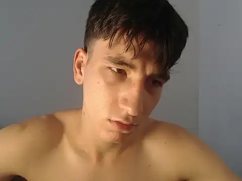 younewmaster online show from 11-06-25, 04:33