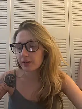 Snapshot of AutumnTides chatting on 10-07-25, 08:43 AutumnTides online show from 10-07-25, 08:43