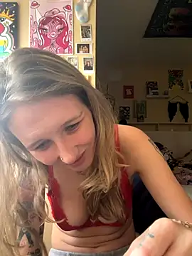 Snapshot of AutumnTides chatting on 10-09-25, 06:30 AutumnTides online show from 10-09-25, 06:30