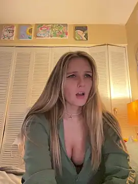 Snapshot of AutumnTides chatting on 02-08-26, 10:51 AutumnTides online show from 02-08-26, 10:51