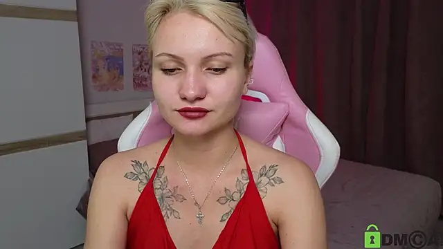 Snapshot of Cameronlovely_ chatting on 09-11-25, 08:25 Cameronlovely online show from 09-11-25, 08:25
