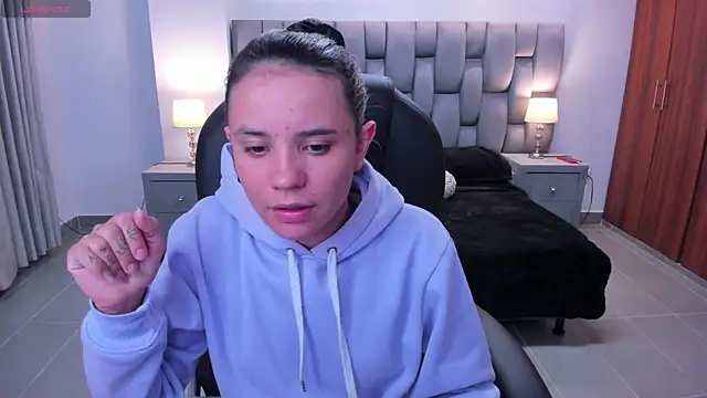 Snapshot of Celestee_rain chatting on 09-25-25, 05:24 Celestee rain online show from 09-25-25, 05:24