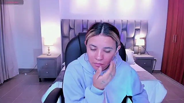 Snapshot of Celestee_rain chatting on 09-14-25, 08:37 Celestee rain online show from 09-14-25, 08:37