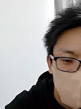 Snapshot of mitsuki0915 chatting on 02-09-26, 02:42 mitsuki0915 online show from 02-09-26, 02:42