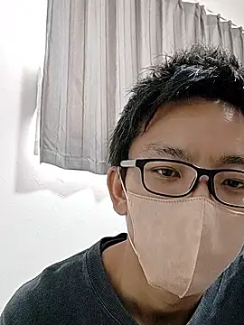 Snapshot of mitsuki0915 chatting on 11-04-25, 01:42 mitsuki0915 online show from 11-04-25, 01:42