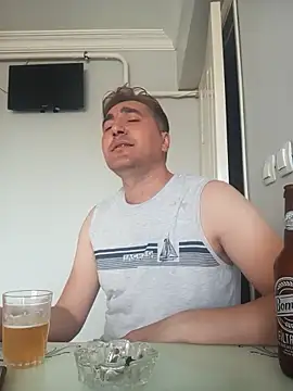 Snapshot of mert0359 chatting on 09-12-25, 02:06 mert0359 online show from 09-12-25, 02:06