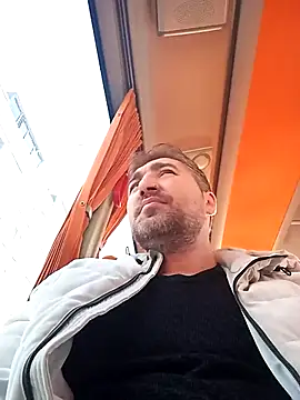 mert0359 online show from 12-02-25, 01:24