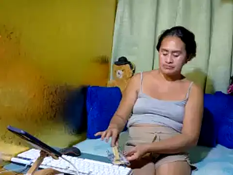 xxloveheart online show from 04-14-26, 11:37