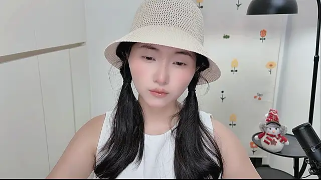 Rosalind xixi online show from 05-30-26, 02:01