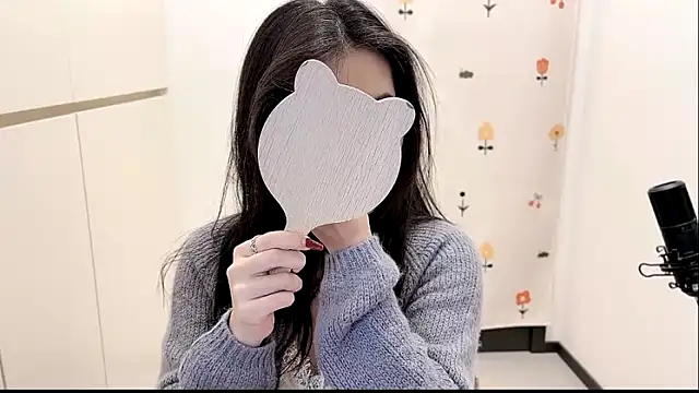 Rosalind xixi online show from 10-15-25, 06:00