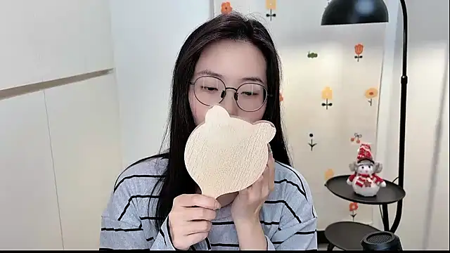 Rosalind xixi online show from 12-17-25, 07:13