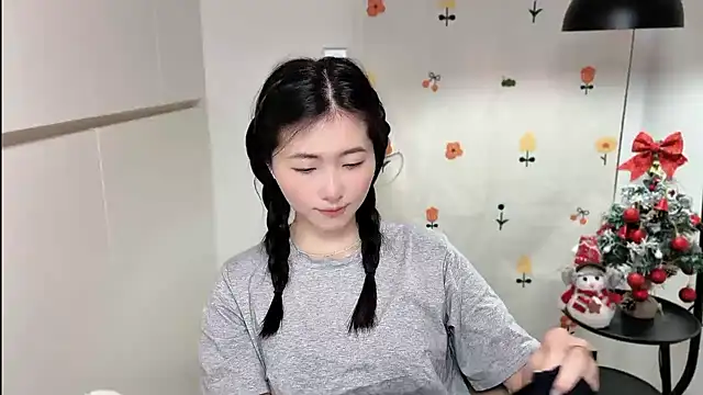 Rosalind xixi online show from 03-08-26, 11:24