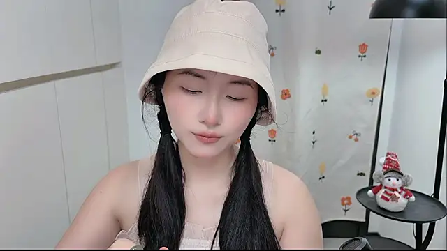Rosalind xixi online show from 06-05-26, 08:09