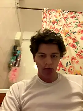 Snapshot of AmMadness chatting on 11-23-25, 07:13 AmMadness online show from 11-23-25, 07:13