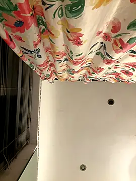 Snapshot of AmMadness chatting on 12-02-25, 09:05 AmMadness online show from 12-02-25, 09:05