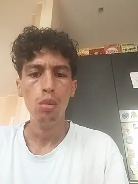 lusiboy96 online show from 09-17-25, 08:27