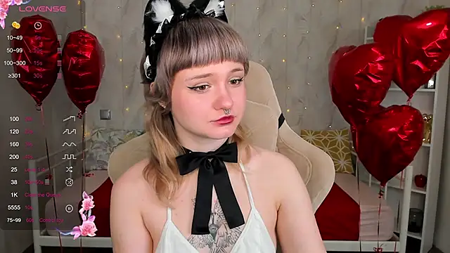 Tori Cutie online show from 02-22-26, 12:02