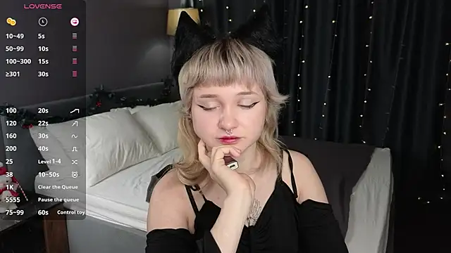 Tori Cutie online show from 12-03-25, 12:44