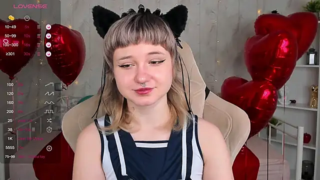 Tori Cutie online show from 02-11-26, 12:10