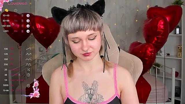 Tori Cutie online show from 02-08-26, 12:08