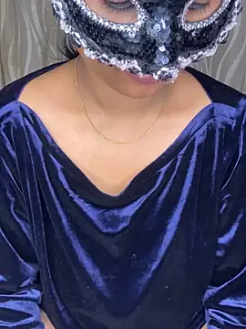 Snapshot of Cute-Samayra chatting on 12-13-25, 08:04 Cute-Samayra online show from 12-13-25, 08:04