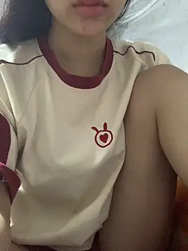 Nguyenha11 online show from 10-22-25, 02:22