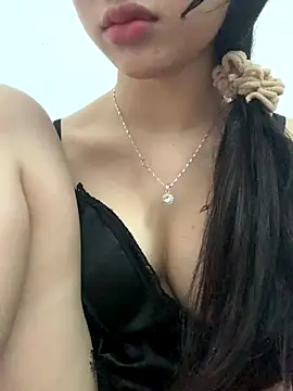 Nguyenha11 online show from 12-23-25, 06:45