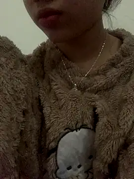 Nguyenha11 online show from 01-08-26, 09:48