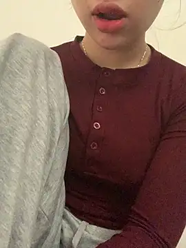 Nguyenha11 online show from 01-14-26, 08:18