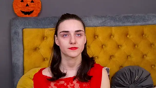 Jessica White  online show from 12-22-25, 05:07