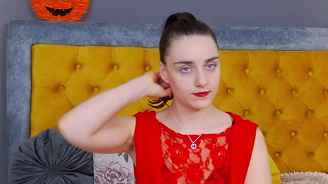 Jessica White  online show from 11-13-25, 05:00