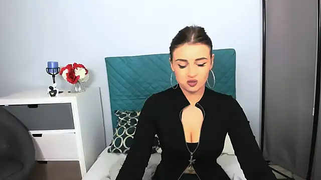 JessieAlone online show from 11-12-25, 04:11