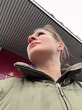 Snapshot of IsabellaEtha chatting on 10-31-25, 10:45 IsabellaEtha online show from 10-31-25, 10:45