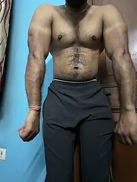 Snapshot of johnyncr chatting on 06-19-26, 11:49 johnyncr online show from 06-19-26, 11:49