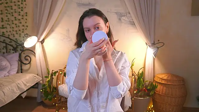 Snapshot of EvaDowe chatting on 02-24-26, 03:40 EvaDowe online show from 02-24-26, 03:40