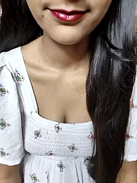 Indian-Aleena online show from 10-18-25, 07:43