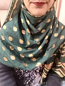 Snapshot of Indian-Aleena chatting on 02-08-26, 06:55 Indian-Aleena online show from 02-08-26, 06:55