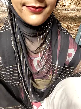 Indian-Aleena online show from 09-26-25, 11:44