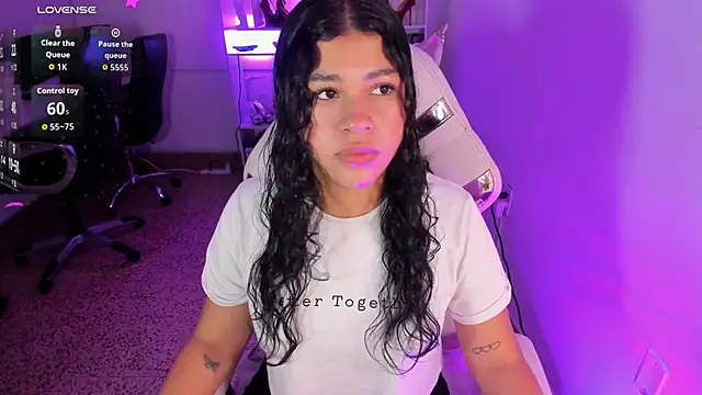 Ivy nt online show from 09-15-25, 06:41