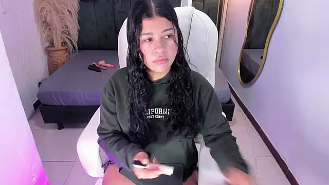 Ivy nt online show from 09-12-25, 01:22