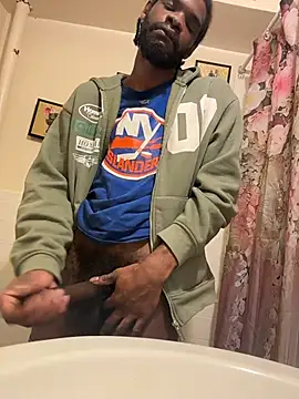 Snapshot of BigBDMari chatting on 11-17-25, 08:07 BigBDMari online show from 11-17-25, 08:07