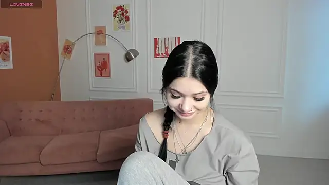 amy doessss online show from 11-23-25, 09:41