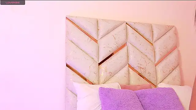 AlanaDoll online show from 04-14-26, 02:33