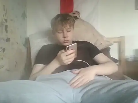 TomasCramp online show from 03-19-26, 03:23